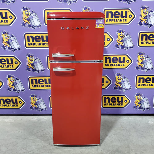 Galanz 22 in. 7.6 cu. ft. Retro Top Freezer Refrigerator, Hot Rod Red, Energy Star 251312SD1032 - GLRF76TMRDER2 - Scratch & Dent (Minor)