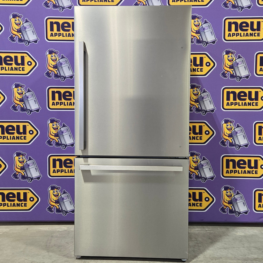 33" Wide Counter Depth Hisense ENERGY STAR 17.2-cu ft Bottom-Freezer Refrigerator with Ice Maker in Fingerprint Resistant Stainless Steel - Open Box