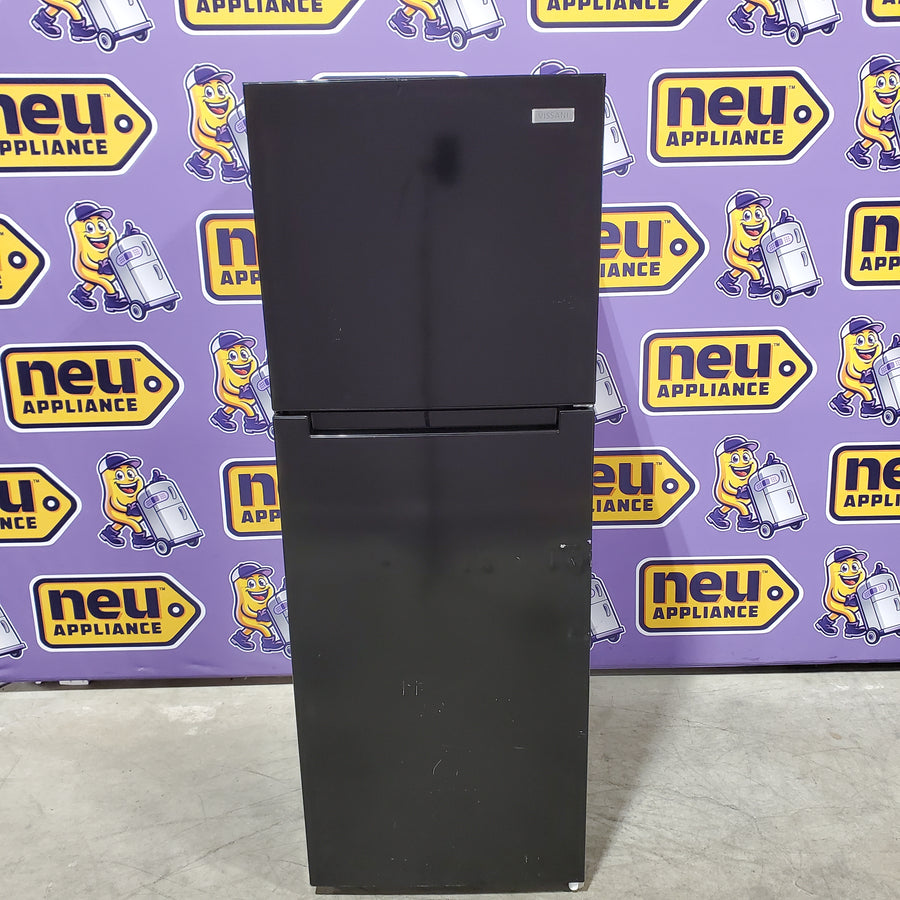 Vissani Black Top Freezer 10.1 Cu. Ft. Refrigerator with No Frost Design 251312SD964 - MDTF10BK - Scratch & Dent (Major)