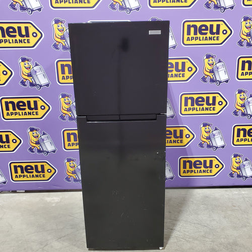 Vissani Black Top Freezer 10.1 Cu. Ft. Refrigerator with No Frost Design 251312SD964 - MDTF10BK - Scratch & Dent (Major)