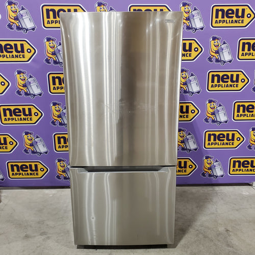 Pictures of Vissani 18.7 cu. ft. Bottom Freezer Refrigerator in Stainless Steel 25136CR631 - MDBF18SS - Certified Refurbished - Neu Appliance Outlet - Discount Appliance Outlet in Austin, Tx