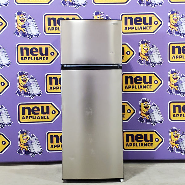Vissani 7.1 cu. ft. Top Freezer Refrigerator with Adjustable Shelf in Stainless Steel MDFF7SS - Scratch & Dent (Minor)