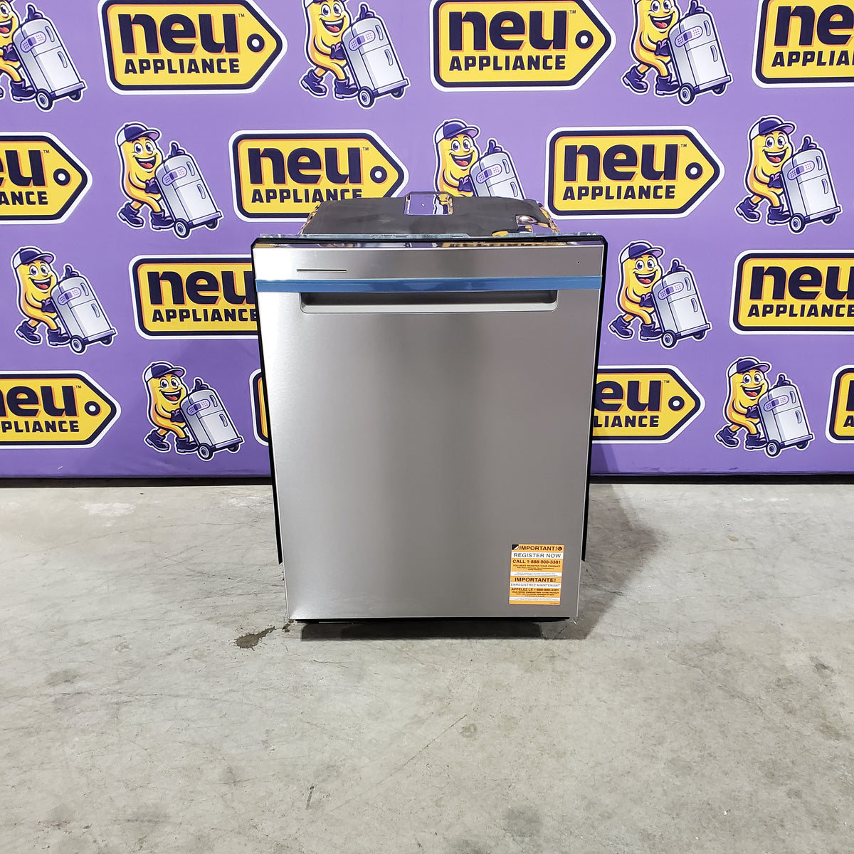 Whirlpool Dishwasher with Ai Intelligent Wash and Sensor Cycle in Fingerprint Stainless Steel 251318SD1318 - WDTA50SAKZ - OPen Box