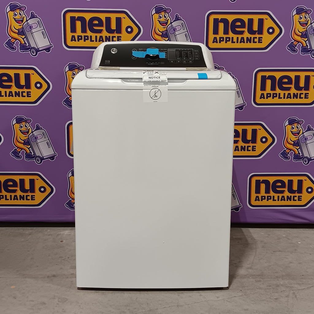 GE 4.5 cu. ft. Top Load Washer with Water Level Control GTW585BSVWS - New in Box and GE Electric 7.4 Cu. Ft. Front Load Dryer with Sensor Dry in White GTD58EBSVWS - Open Box