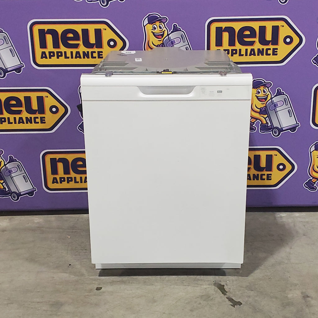 GE® ENERGY STAR® Dishwasher with Front Controls in White 25134SD480 - GDF460PGTWW - Scratch & Dent (Minor)
