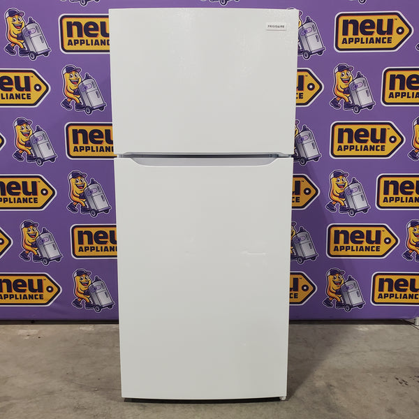 Frigidaire 18 Cu. Ft. Garage Ready Top Freezer Refrigerator 20131SD195 - FFHT1814YW - Scratch & Dent (Moderate)