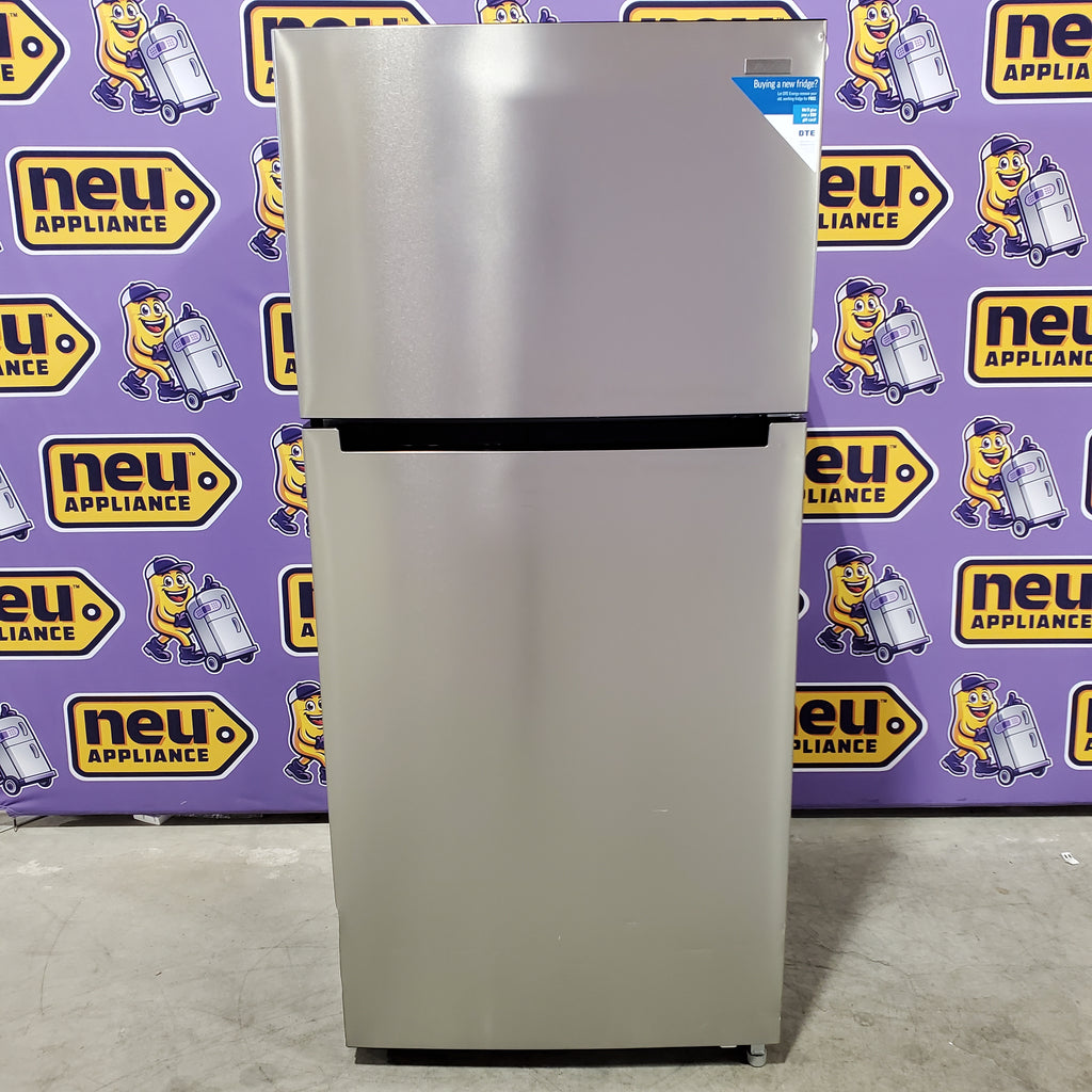Pictures of Vissani 18.1 cu. ft. Top Freezer Refrigerator in Fingerprint Resistant Stainless Steel Look, Garage Ready 251313SD1059 - MDTF18SSR5 - Scratch & Dent (Moderate) - Neu Appliance Outlet - Discount Appliance Outlet in Austin, Tx