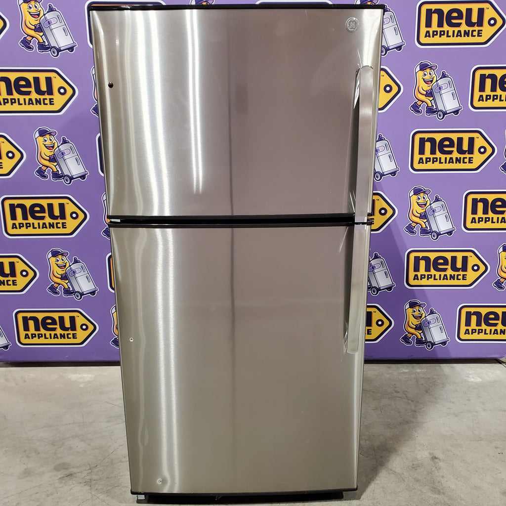 Pictures of GE® ENERGY STAR® 21.1 Cu. Ft. Top-Freezer Refrigerator 31133SD127 - GTE21GSHSS - Scratch & Dent (Major) - Neu Appliance Outlet - Discount Appliance Outlet in Austin, Tx