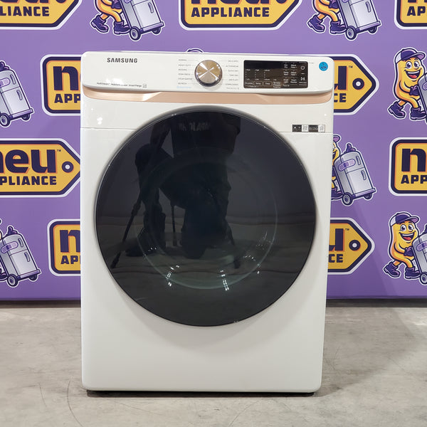 Samsung Ivory Smart Gas 7.5 Cu. Ft. Dryer with Steam Sanitize+ and Sensor Dry DVG50BG8300E - Scratch and Dent (Minor)