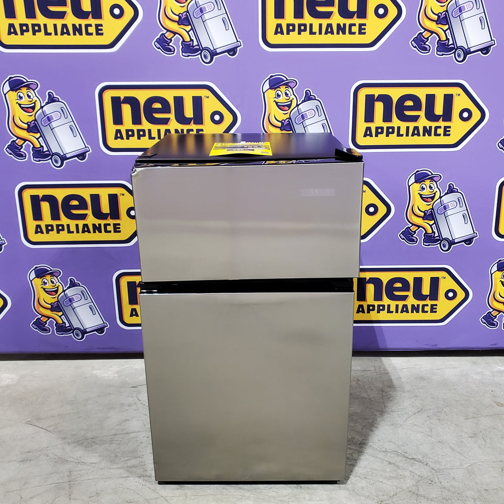 Vissani 3.1 cu. ft. 2-Door Mini Refrigerator in Stainless Steel with Freezer, ENERGY STAR 251311SD919 - HVDR31GSE - Scratch & Dent (Moderate)