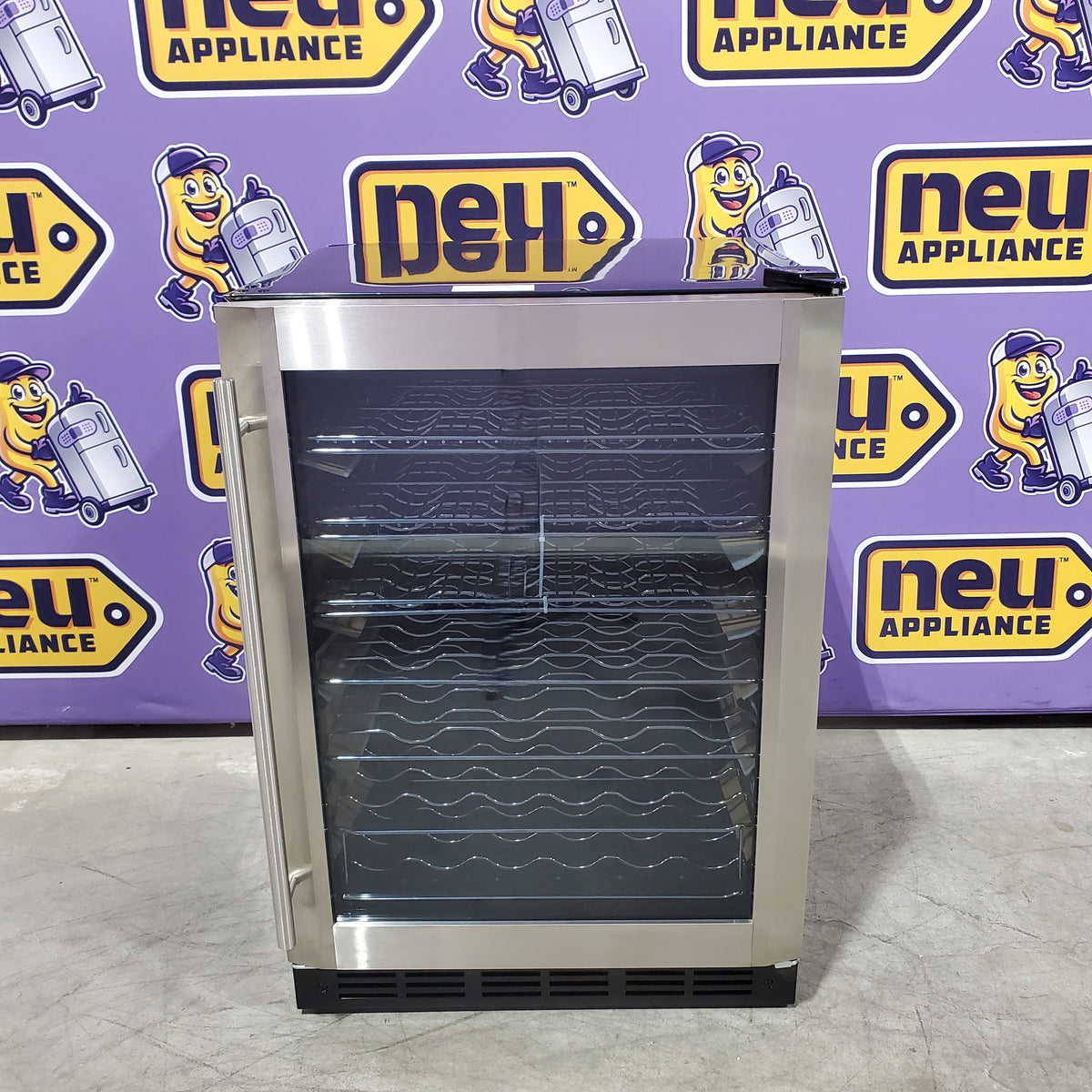 Vissani 23.4 in. 50 Bottle, 154 Can, Wine and Beverage Cooler with Stainless Steel Door HVBC58ST - Scratch & Dent (Minor)