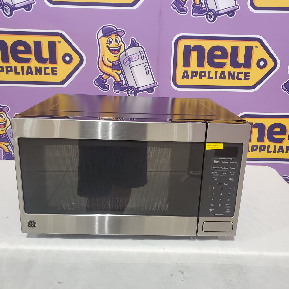 GE® 1.6 Cu. Ft. Countertop Microwave Oven in Stainless Steel GCST16S1WSS - Open Box