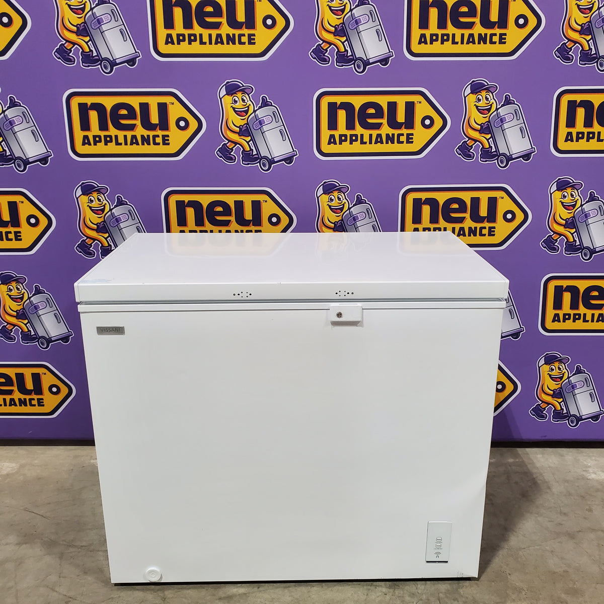 Vissani 8.8 cu. ft. Manual Defrost Convertible Garage Ready Chest Freezer in White, Powered by Hubspace 251310SD878 - MDCF9WH - Scratch & Dent (Minor)