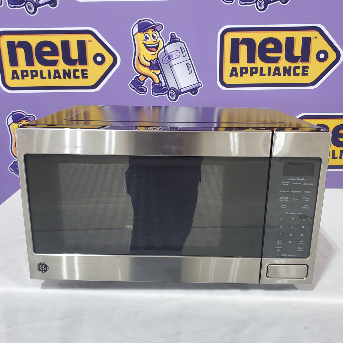 GE® 1.6 Cu. Ft. Countertop Microwave Oven in Stainless Steel GCST16S1WSS - Open Box