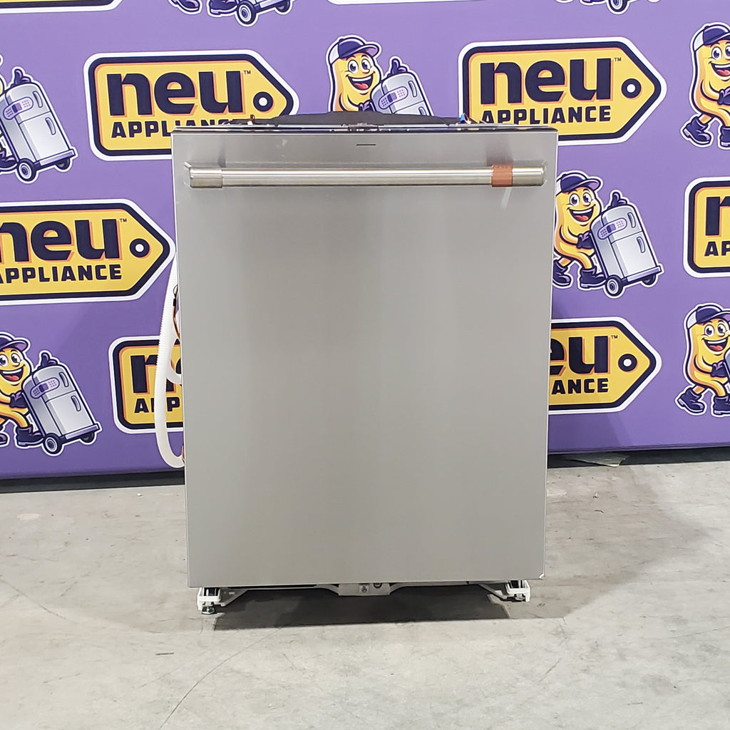 Pictures of Café™ CustomFit ENERGY STAR Stainless Interior Smart Dishwasher with Ultra Wash Top Rack and Dual Convection Ultra Dry, LED Lights, 39 dBA CDT888P2VS1 - Open Box - Neu Appliance Outlet - Discount Appliance Outlet in Austin, Tx