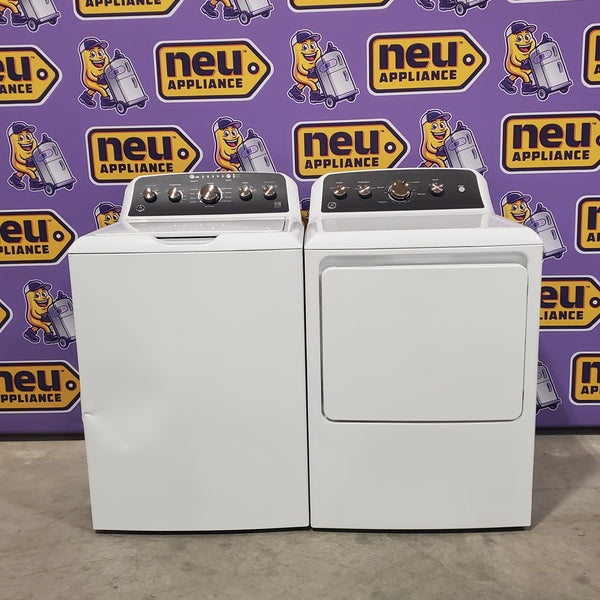 GE® 4.5 cu. ft. Capacity Washer with Stainless Steel Basket GTW485ASWWB - Scratch & Dent (Major) and GE® 7.2 cu. ft. Capacity Electric Dryer with Up To 120 ft. Venting and Extended Tumble 16131 - GTD48EASWWB - Scratch & Dent (Minor)