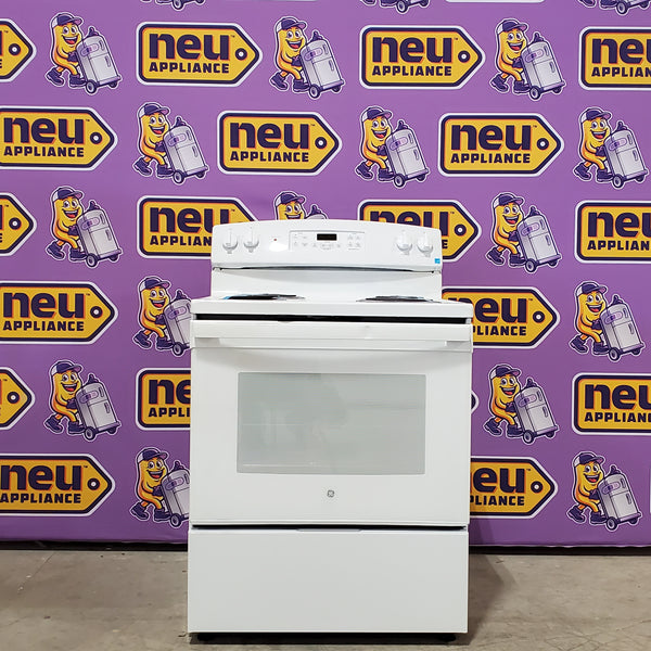 GE 5.0 cu. ft. Freestanding 4 Heating Element Electric Range with Dual Element Baking in White 3SD754 - JB256DMWW - Scratch & Dent (Minor)