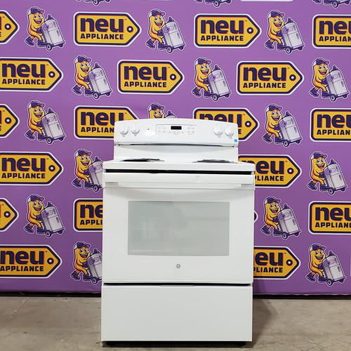 GE 5.0 cu. ft. Freestanding 4 Heating Element Electric Range with Dual Element Baking in White 3SD754 - JB256DMWW - Scratch & Dent (Minor)