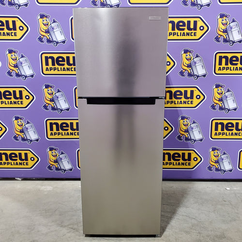 Vissani 10.1 cu. ft. Top Freezer Refrigerator in Stainless Steel 251315CR1097 - MDTF10SS - Scratch & Dent (Minor)