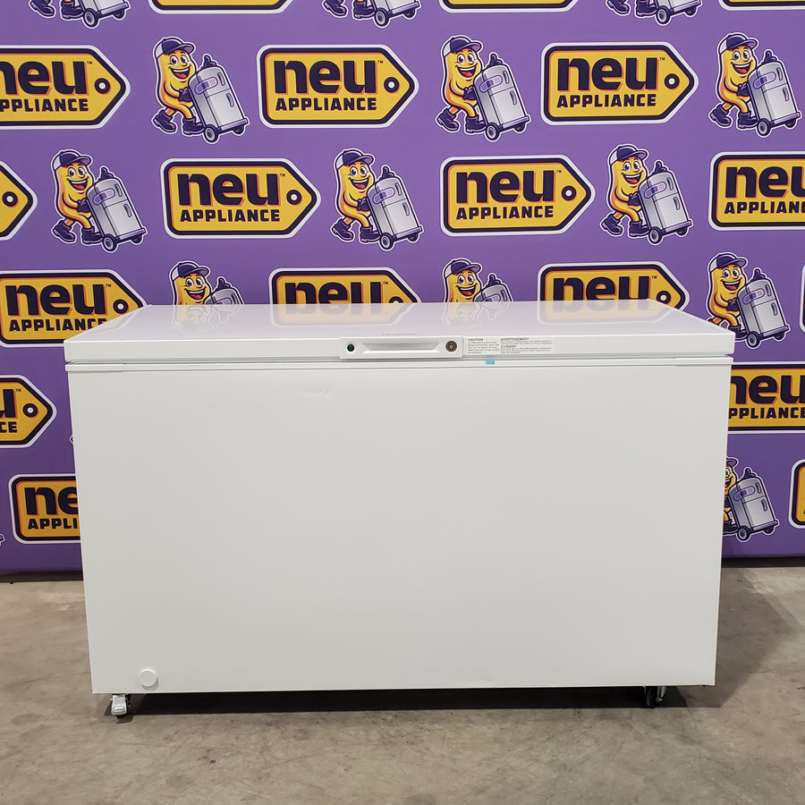 Frigidaire 15 Cu. Ft. Garage Ready Chest Freezer- scratch and dent minor