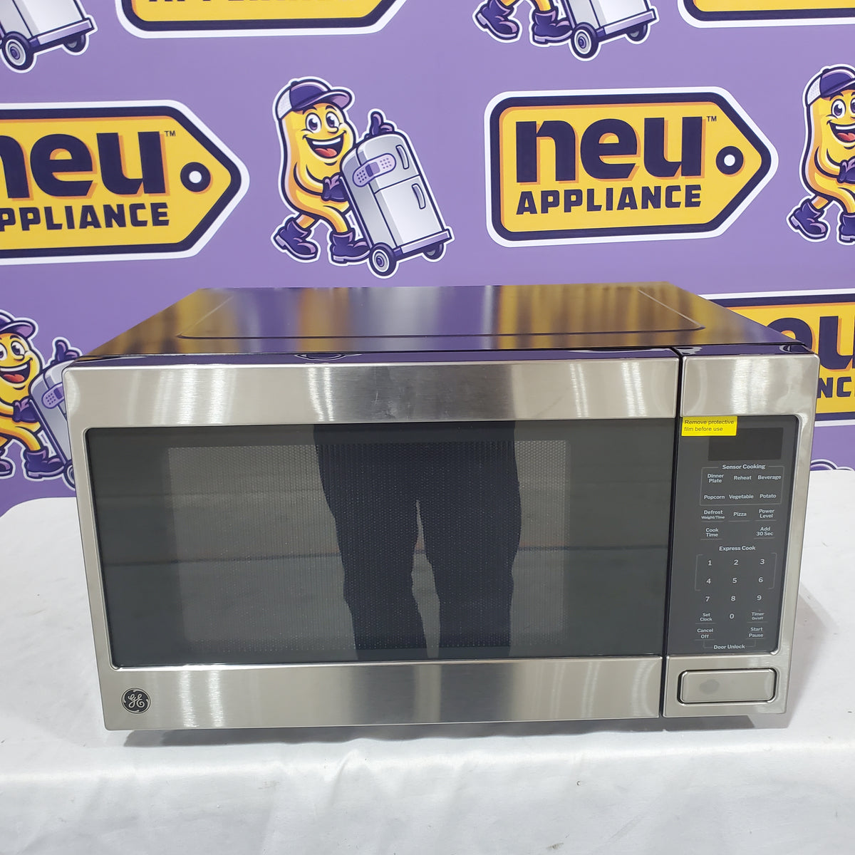 GE® 1.6 Cu. Ft. Countertop Microwave Oven in Stainless Steel GCST16S1WSS - Scratch & Dent (Minor)