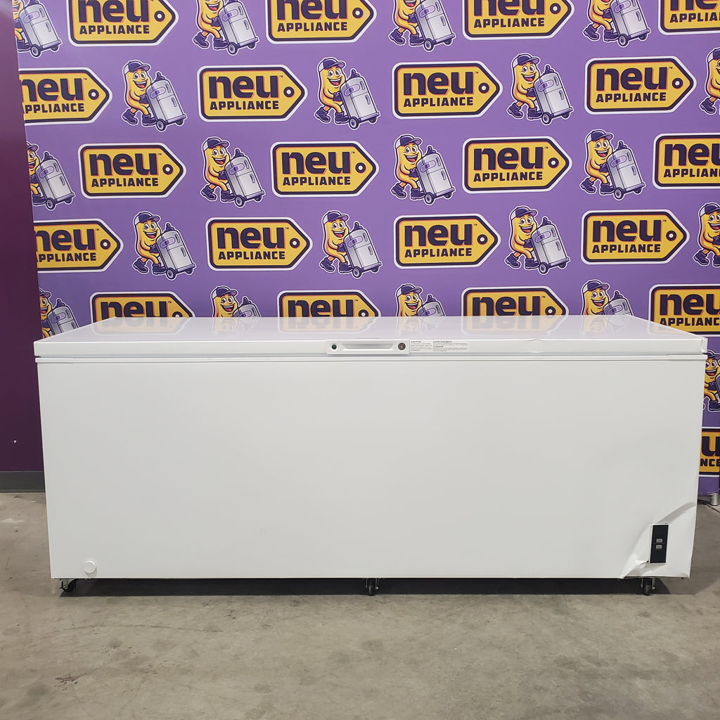 Pictures of Frigidaire 25 Cu. Ft. Garage Ready Chest Freezer with LED Light and Adjustable Temperature Control 3SD824 - FFCL2542AW - Scratch & Dent (Major) - Neu Appliance Outlet - Discount Appliance Outlet in Austin, Tx