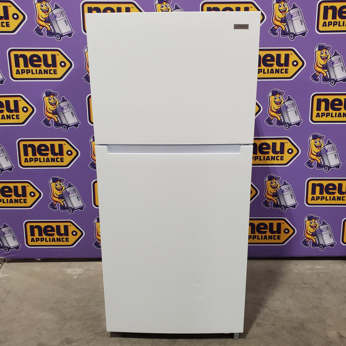 Vissani 18.1 cu. ft. Top Freezer Refrigerator with Adjustable Glass Shelving in White, Garage Ready 251315SD1114 - MDTF18WHR5 - Scratch & Dent (Minor)