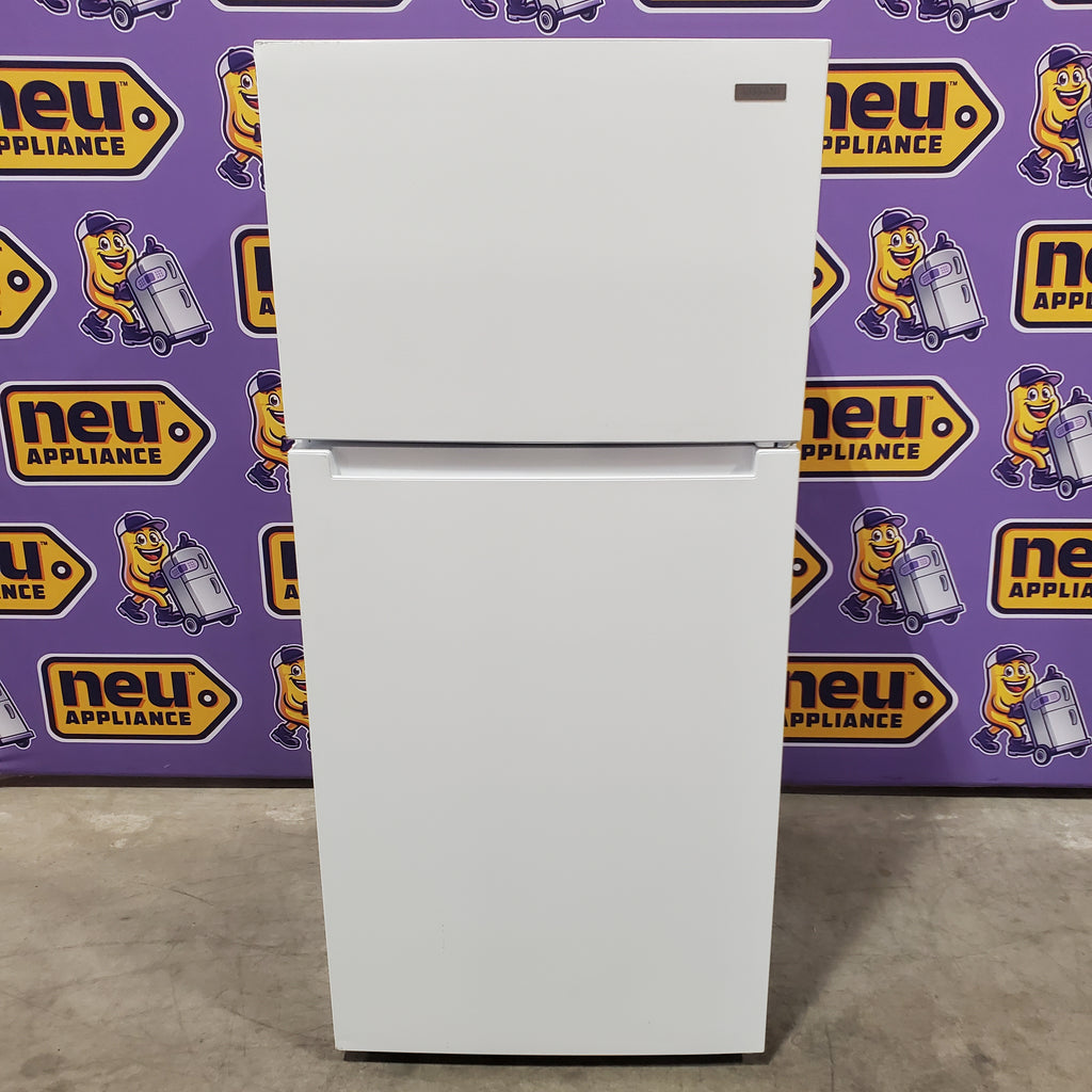 Vissani 14.2 cu. ft. Top Freezer Refrigerator in White, Garage Ready 251310SD884 - MDTF14WH5 - Scratch & Dent (Moderate)