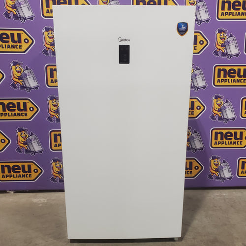 Midea 17 cu. ft. Convertible Upright Freezer in White 22133SD204 - MRU17F5AWW - Scratch & Dent (Minor)