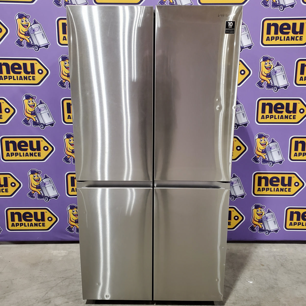 Samsung Counter-Depth 22.9-cu ft 4 -Door ENERGY STAR Certified Smart Compatible French Door Refrigerator with Dual Ice Maker in Fingerprint Resistant Stainless Steel RF23A9071SR - Scratch & Dent (Major)