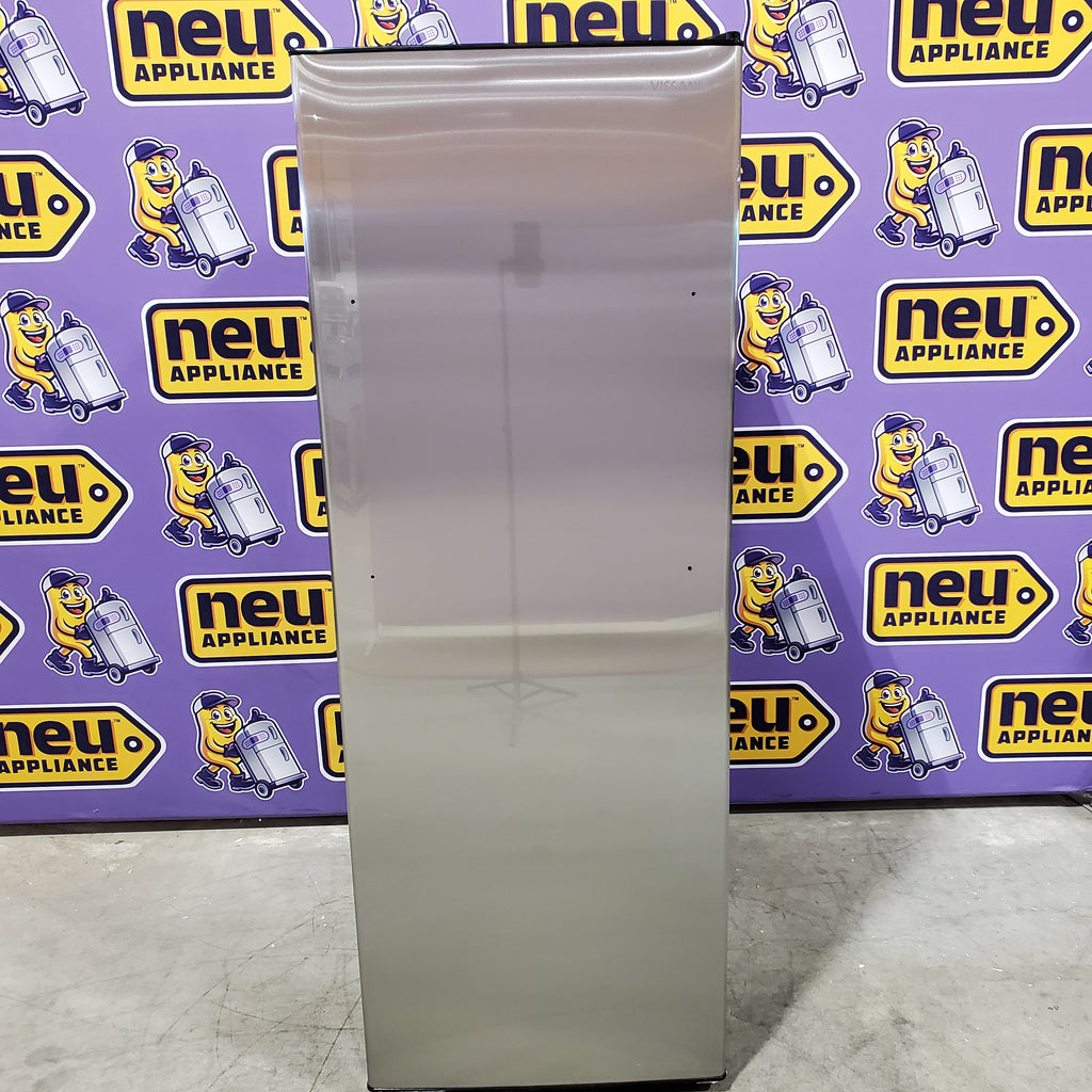 Vissani 24 in. 11 cu. ft. Convertible Auto Defrost Garage Ready Upright Freezer/Refrigerator in Stainless Steel, Energy Star 25135SD600 - VSF11US2A16 - Scratch & Dent (Moderate)