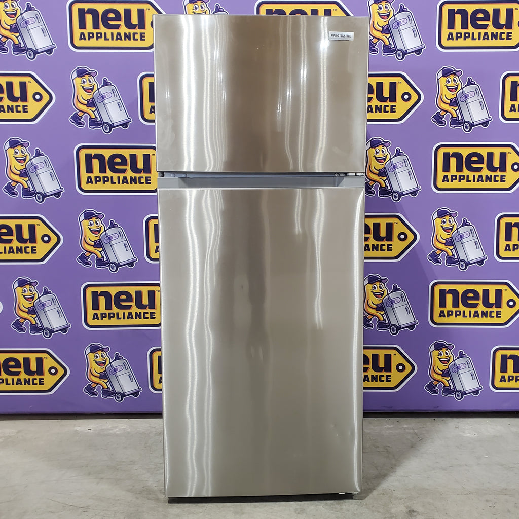 Pictures of Frigidaire 16 Cu. Ft. Garage Ready Top Freezer Refrigerator 3SD1048 - FRTE1622AS - Scratch & Dent (Moderate) - Neu Appliance Outlet - Discount Appliance Outlet in Austin, Tx