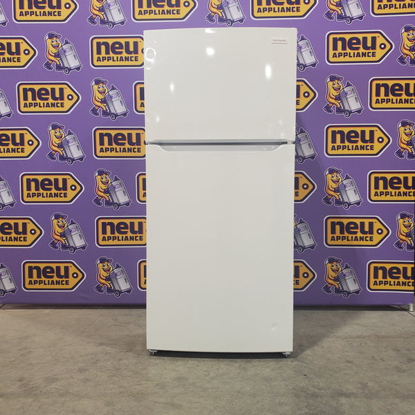Frigidaire 30 in. Width 18.3 cu. ft. Top Freezer Refrigerator with EvenTemp Cooling System in White FFTR1835VW - Scratch & Dent (Major)