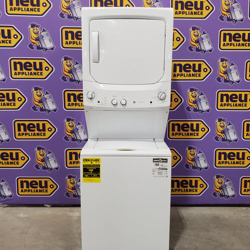 GE Unitized Spacemaker® 3.8 cu. ft. Capacity Washer with Stainless Steel Basket and 5.9 cu. ft. Capacity Gas Dryer 22133SD177 - GUD27GSSMWW - Scratch & Dent (Minor)
