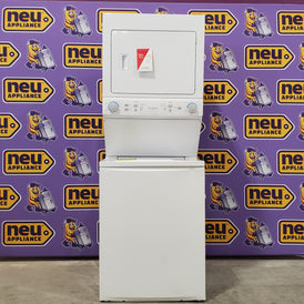 Frigidaire Electric Washer/Dryer Laundry Center - 3.9 Cu. Ft Washer and 5.5 Cu. Ft. Dryer FLCE7522AW - Scratch & Dent (Minor)