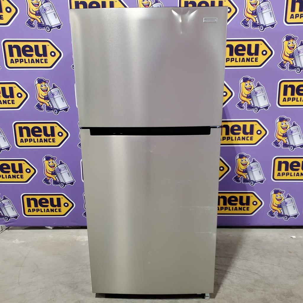 Pictures of Vissani 18.1 cu. ft. Top Freezer Refrigerator in Fingerprint Resistant Stainless Steel Look, Garage Ready 251315SD1104 - MDTF18SSR5 - Scratch & Dent (Moderate) - Neu Appliance Outlet - Discount Appliance Outlet in Austin, Tx