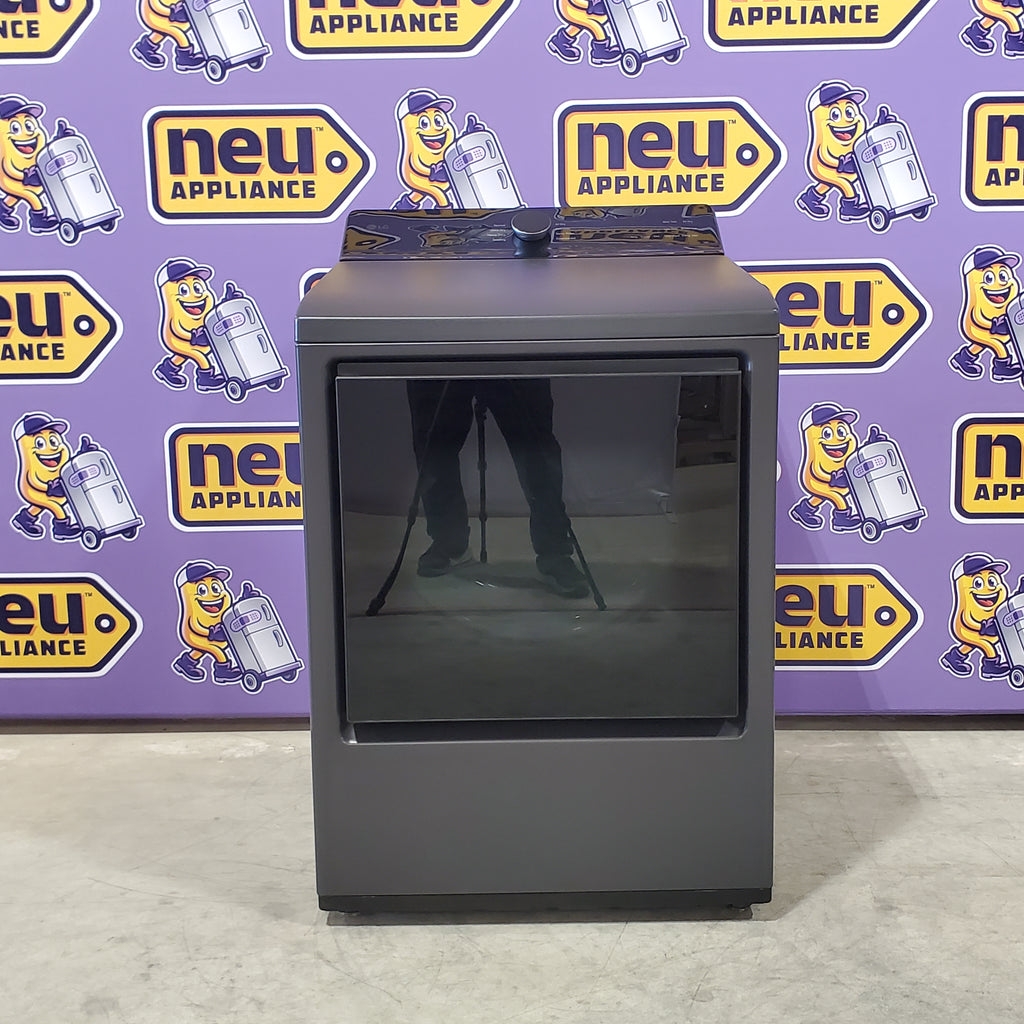 Pictures of LG 5.3 cu. ft. Capacity Top Load Washer with 4-Way® Agitator and EasyUnload™ WT8405CB - Open Box and LG 7.3 cu. ft. Capacity Smart Rear Control Electric Dryer with AI Sensing, EasyLoad™ Door DLE8400BE - Open Box - Neu Appliance Outlet - Discount Appliance Outlet in Austin, Tx