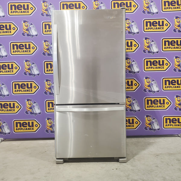 Whirlpool 22.07-cu ft Bottom-Freezer Refrigerator with Ice Maker (Stainless Steel) ENERGY STAR-WRB322DMBM-Scratch and Dent(Moderate)