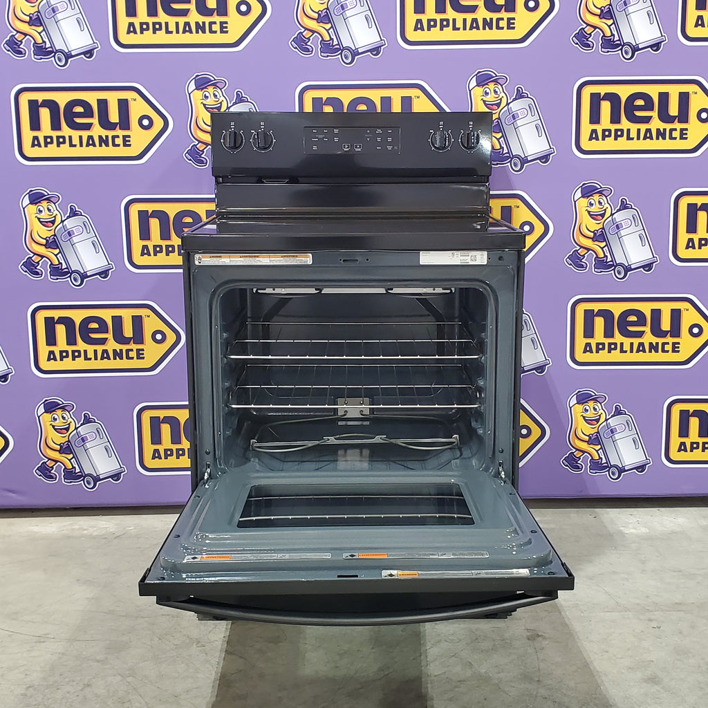 Whirlpool 30-inch Electric Range with Steam Clean WFES3330RB - Scratch & Dent (MInor)