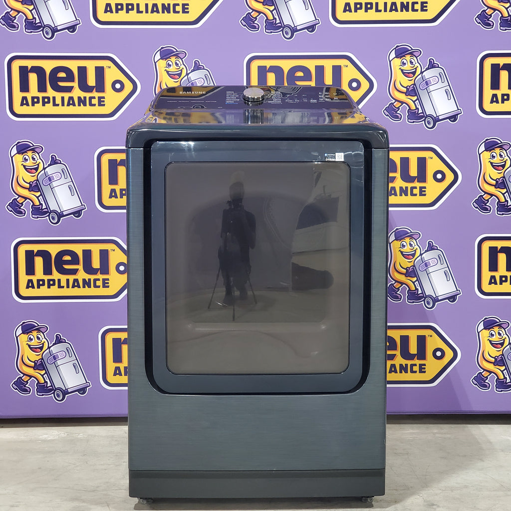 Pictures of Samsung Brushed Black Top Load 5.2 Cu. Ft. Washer with SuperSpeed Wash WA52A5500AV - Certified Refurbished and Samsung Brushed Navy Smart Electric Front Load 7.4 Cu. Ft. Dryer with Steam Sanitize+ DVE54CG7150D - Scratch and Dent (Minor) - Neu Appliance Outlet - Discount Appliance Outlet in Austin, Tx