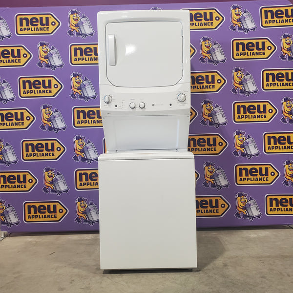 GE White Combo 3.8 Cu. Ft. Top Load Washer and 5.9 Electric Dryer GUD27ESSM1WW - Scratch and Dent (Minor)