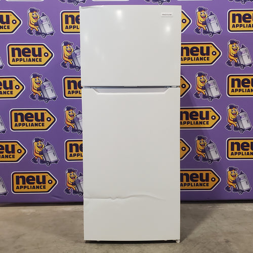 Frigidaire Top Freezer 18 Cu. Ft. Capacity Refrigerator with Spacious Interior Storage and Bright LED Lighting in White FFHT1822UW - Scratch and Dent (Major)
