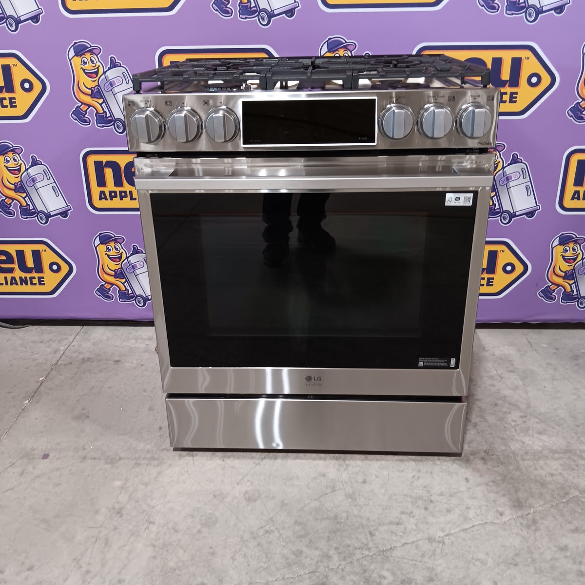 LG STUDIO 6.3 Cu. Ft. SMART Slide-In Gas Range With Instaview And Air Fry In Stainless Steel LSGS6338F - Open Box