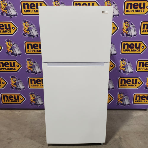 Vissani 18.1 cu. ft. Top Freezer Refrigerator with Adjustable Glass Shelving in White, Garage Ready 25136SD640 - MDTF18WHR5 - Scratch & Dent (Minor)