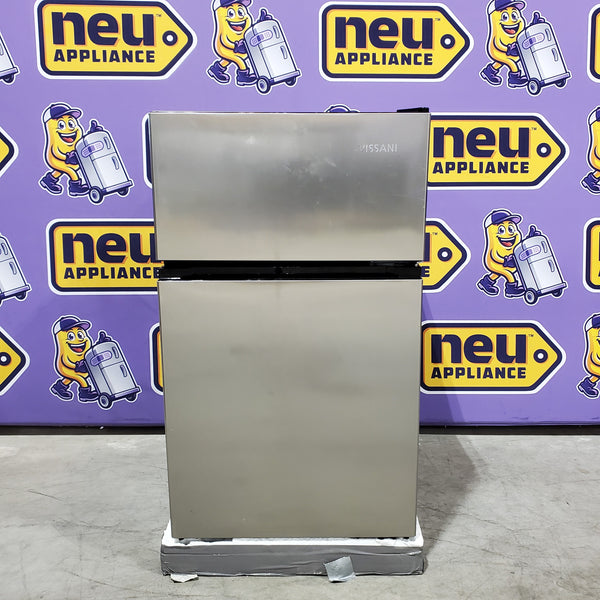 Vissani 3.1 cu. ft. 2-Door Mini Refrigerator in Stainless Steel with Freezer, ENERGY STAR 25139SD821 - HVDR31GSE - Scratch & Dent (Minor)