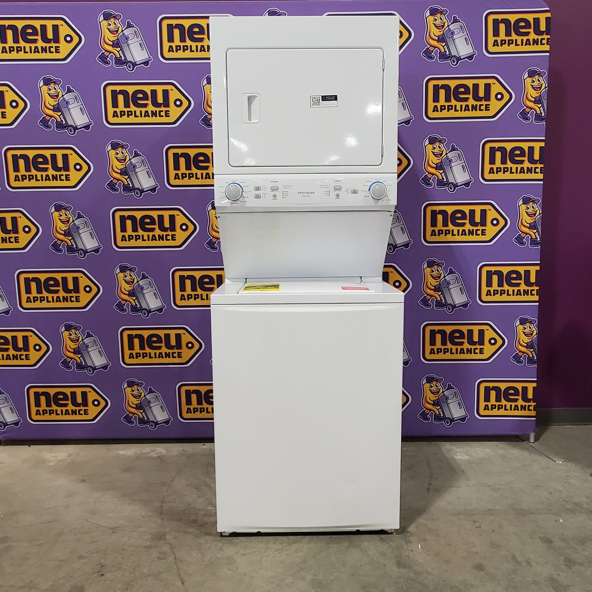 Frigidaire Electric Washer/Dryer Laundry Center - 3.9 Cu. Ft Washer and 5.5 Cu. Ft. Dryer 20SD027 - FLCE7522AW - Open Box