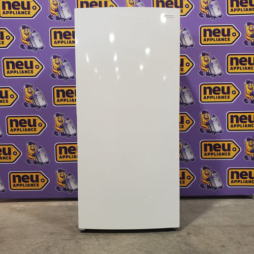Frigidaire 20 Cu. Ft. Energy Star Garage Ready Upright Freezer in White 3SD406 - FFUE2022AW - Scratch & Dent (Minor)