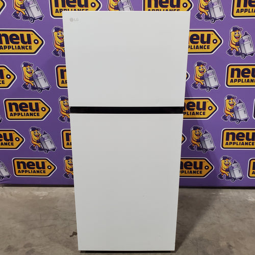 LG 28-inch 18 cu. ft. Garage Ready Top Freezer Refrigerator 22131SD110 - LT18S2100W - Scratch & Dent (Minor)