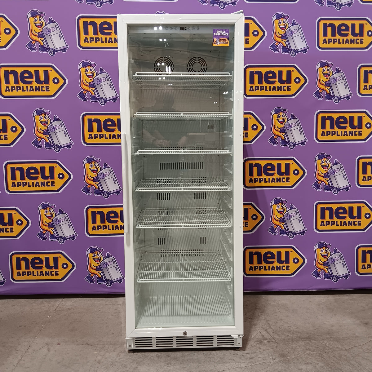 SOZT 23.54 in. Single Zone 588-Cans Commercial Beverage Cooler in White with Adjustable Shelves and LED Lights FM24WS - Scratch & Dent (Moderate)