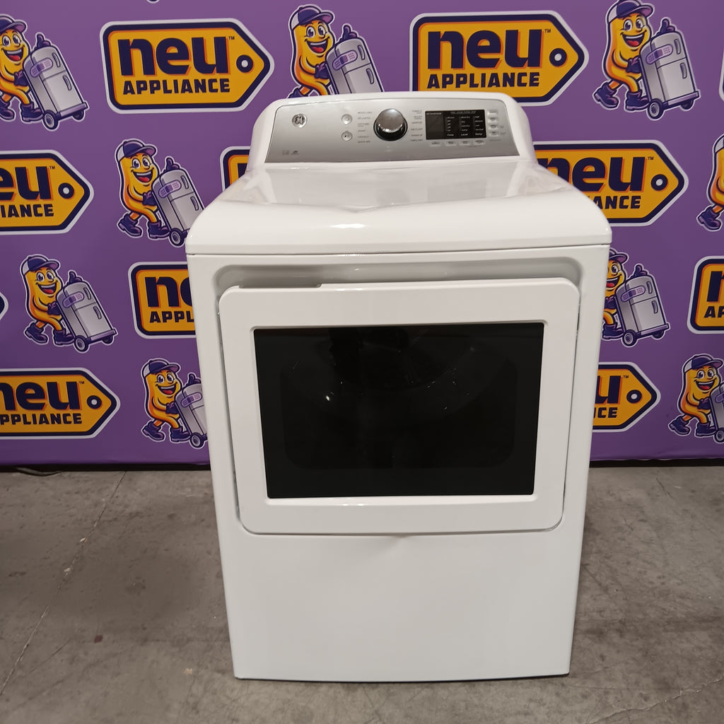 Pictures of GE Top Load 4.0 Cu. Ft. Capacity Washer with Stainless Steel Wash Basket GTW325ASWWW - New in Box and GE 7.4-cu ft Vented Electric Dryer in White 16255 - GTD72EBSNWS - Certified Refurbished - Neu Appliance Outlet - Discount Appliance Outlet in Austin, Tx